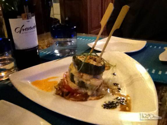 Isso é só a entrada do nosso 'banquete' no restaurante La Marmita, em Punta Arenas, no sul do Chile